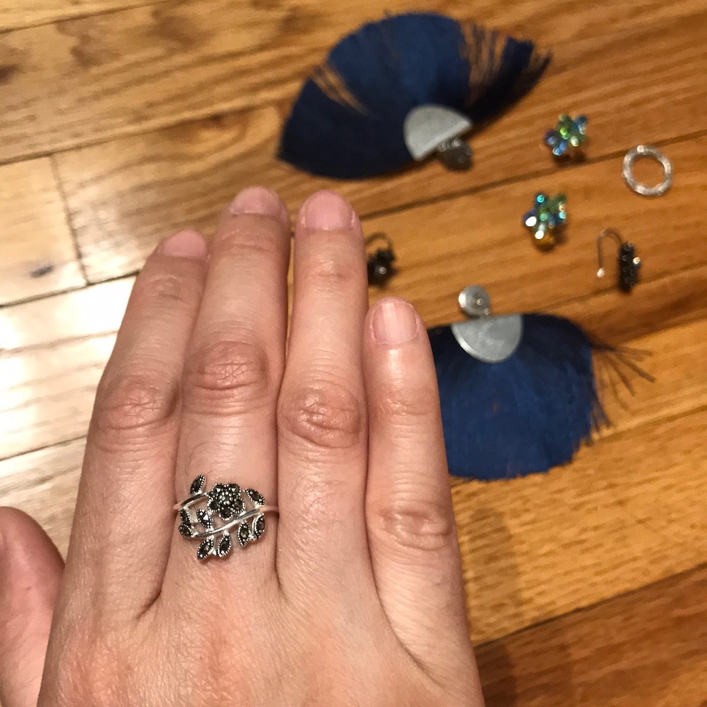 Marcasite Leaves leaf🍃 .925 Sterling Silver 8/7.5 turmaline